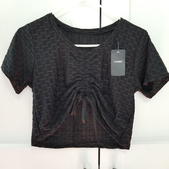 Yitong Top and short set - Picture 5 of 9